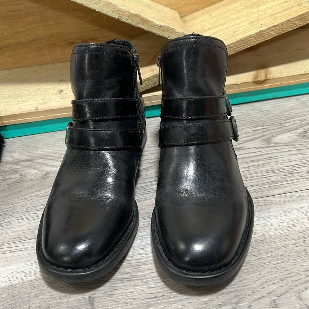 BORN Womens 6.5 M Pirlo Ankle Booties Black Leather Buckle D76103  Boots